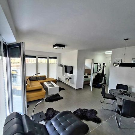 Apartament Amon Nr 5 Apartamento Darlowo Exterior foto
